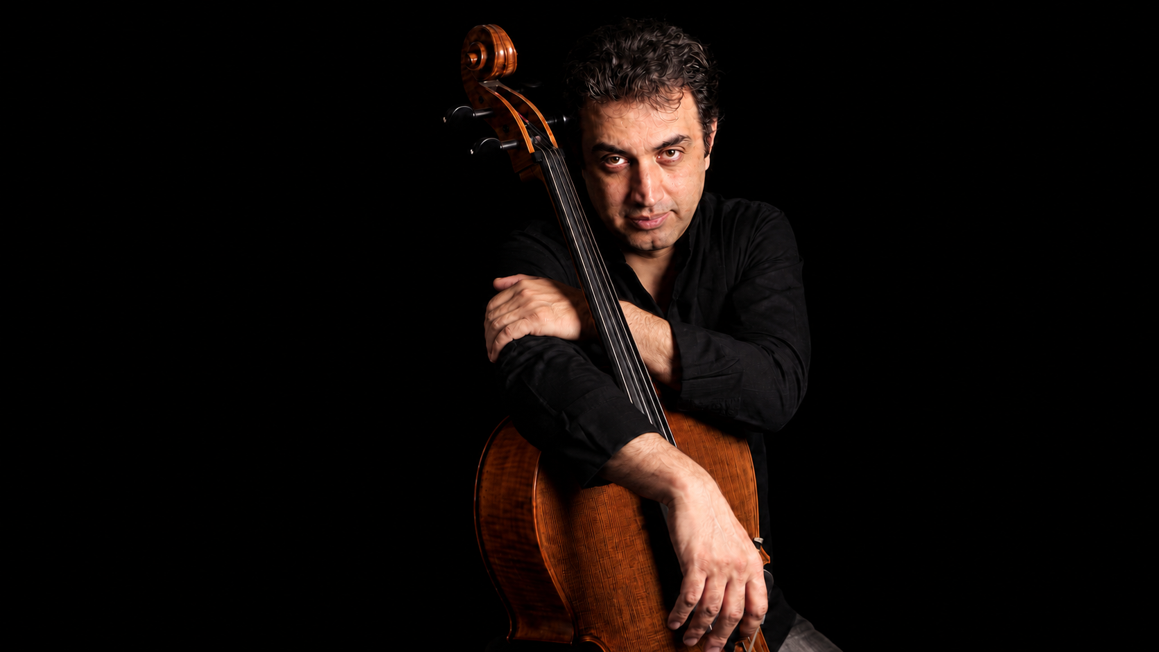 Cellist with cello